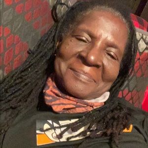 Meet your Posher, Beverly